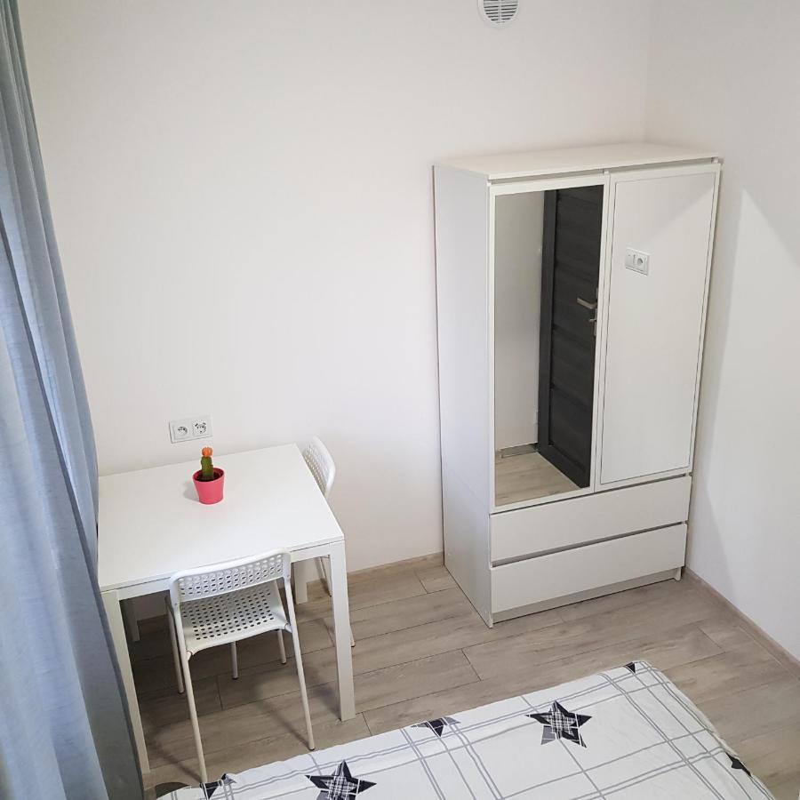 Mirrorroom Pl Downtown Warszawa Eksteriør billede