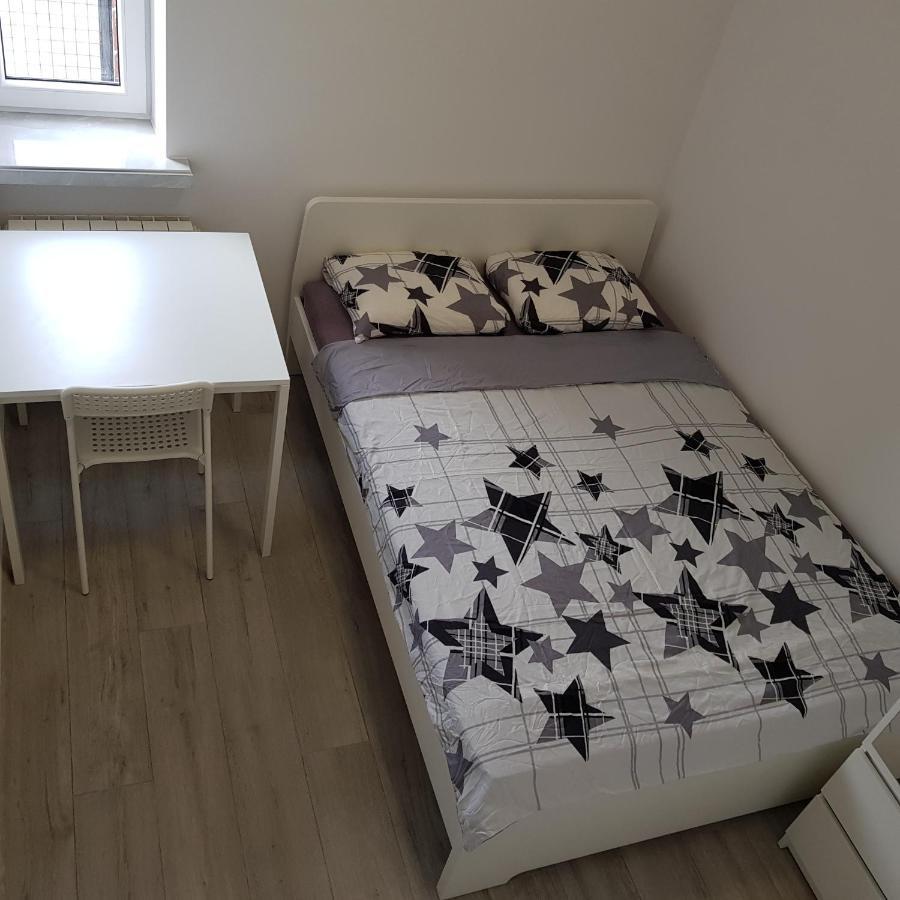 Mirrorroom Pl Downtown Warszawa Eksteriør billede